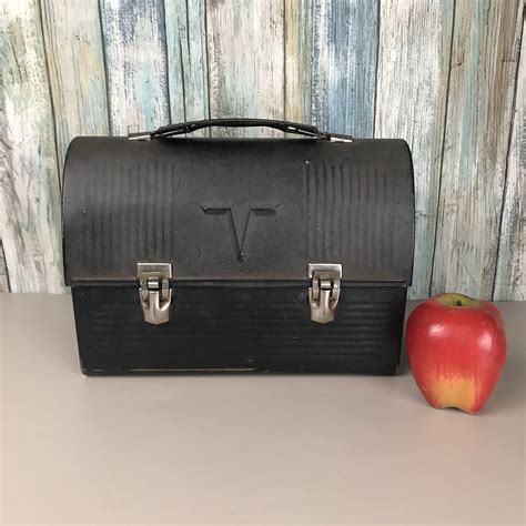 vintage lunch box metal|vintage lunch boxes price guide.